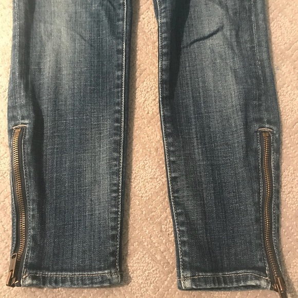 7 For All Mankind Cropped Skinny Jeans w/ zippers - Picture 2 of 8